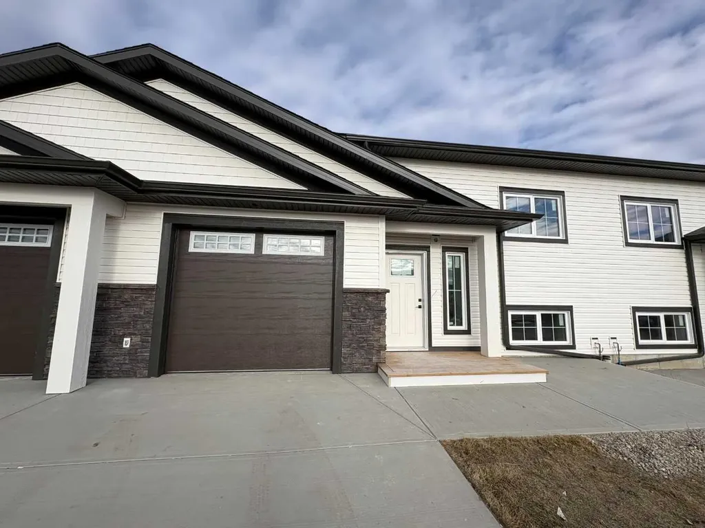 425 Meadowlark Way Vulcan AB T0L 2B0