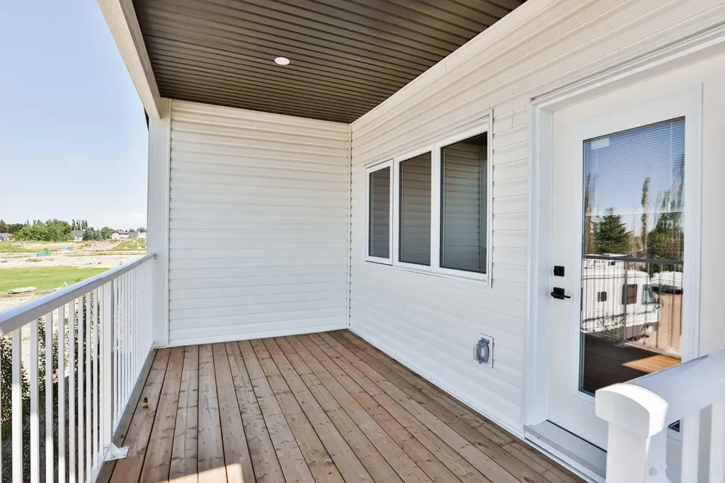 425 Meadowlark Way Vulcan AB T0L 2B0