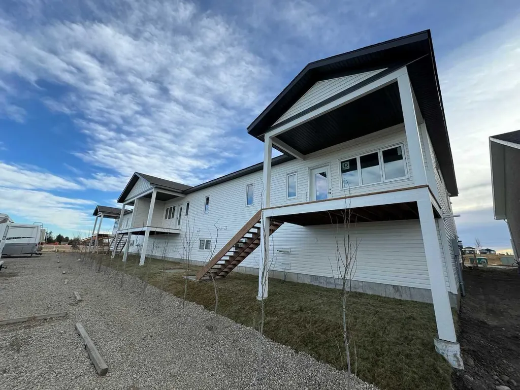 425 Meadowlark Way Vulcan AB T0L 2B0