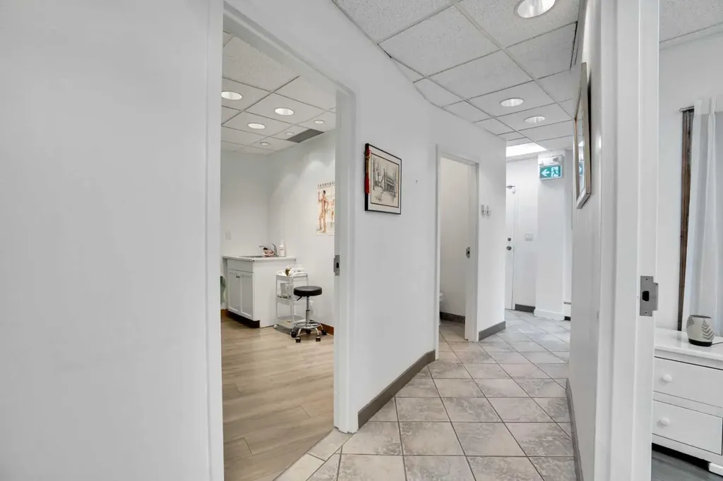 1330 12 Avenue SW Calgary AB T3C 0P5