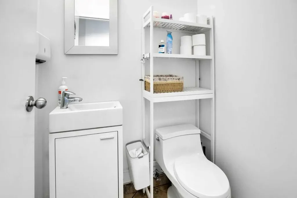 1330 12 Avenue SW Calgary AB T3C 0P5