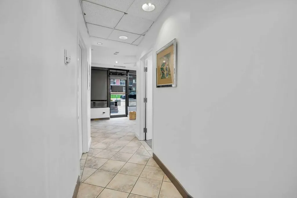 1330 12 Avenue SW Calgary AB T3C 0P5