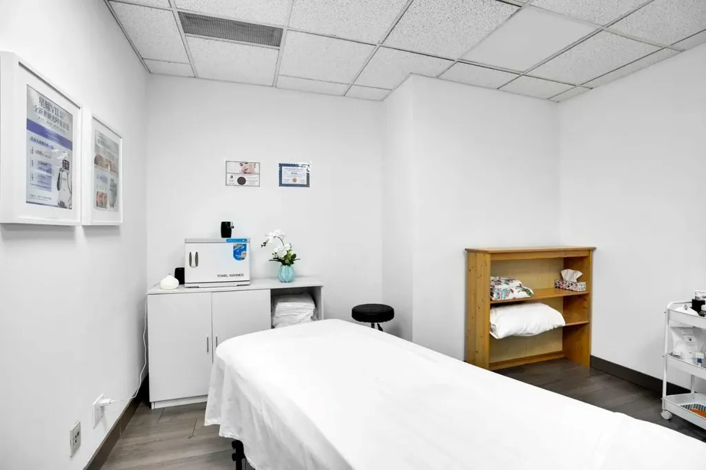 1330 12 Avenue SW Calgary AB T3C 0P5