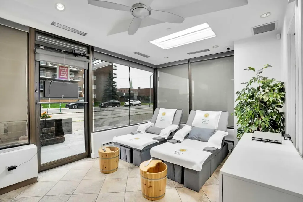 1330 12 Avenue SW Calgary AB T3C 0P5