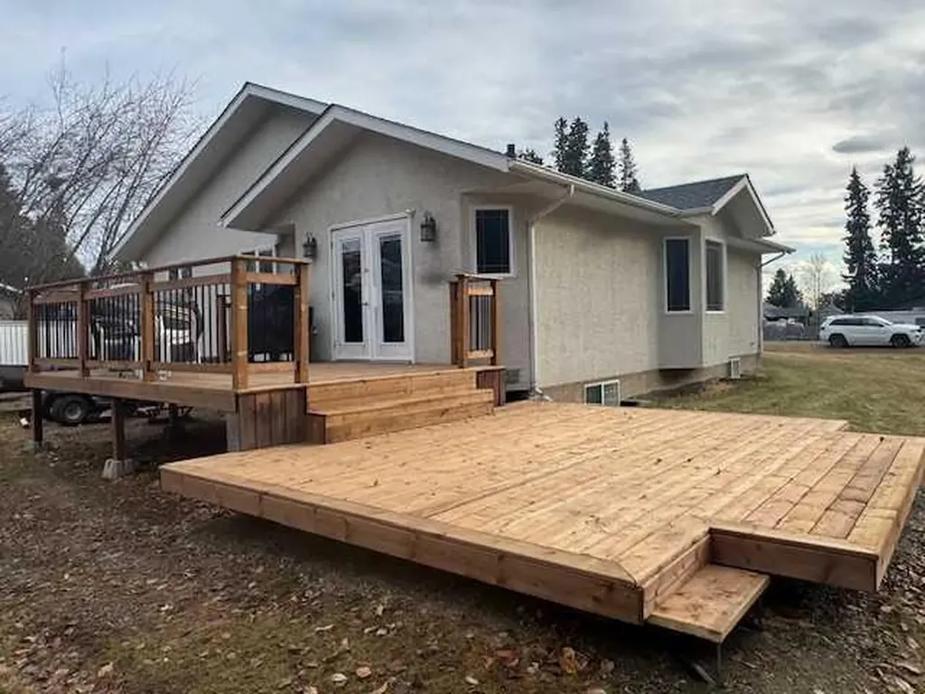 6336 15 Avenue S Edson AB T7E 1S3