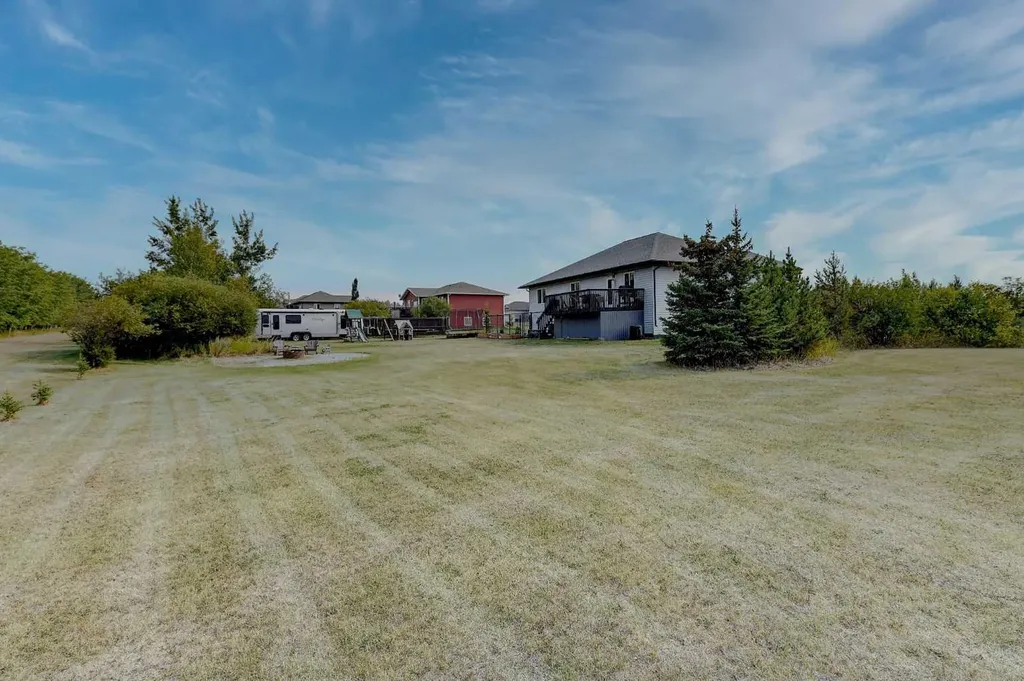 1101 Redlow Drive Beaverlodge AB T0H 0C0