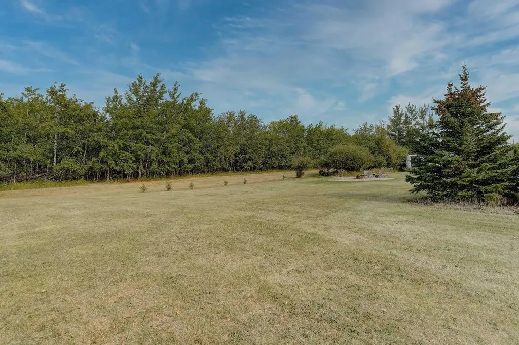 1101 Redlow Drive Beaverlodge AB T0H 0C0