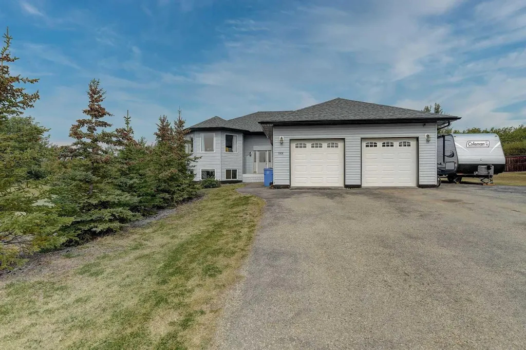1101 Redlow Drive Beaverlodge AB T0H 0C0