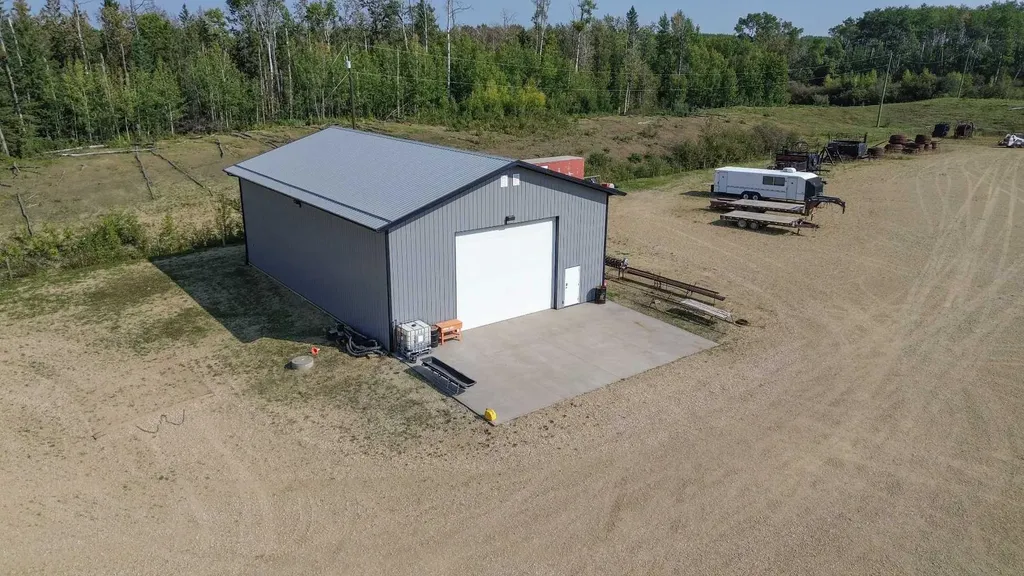 3021 Township Road 400 Rural Lacombe County AB T0M 0X0