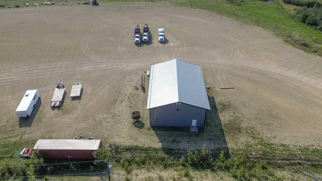 3021 Township Road 400 Rural Lacombe County AB T0M 0X0