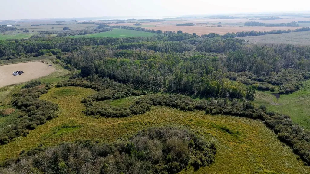 3021 Township Road 400 Rural Lacombe County AB T0M 0X0