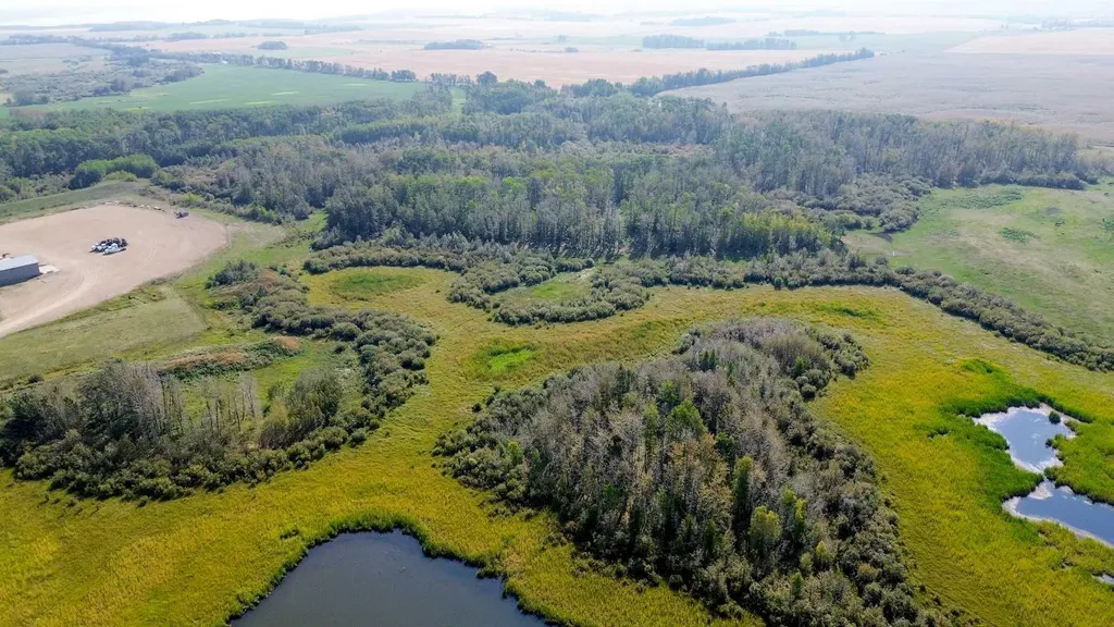 3021 Township Road 400 Rural Lacombe County AB T0M 0X0