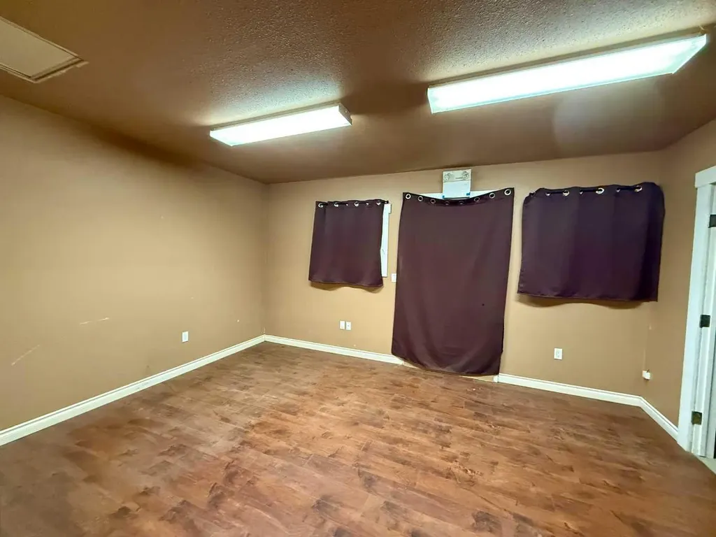 5114 43 Street Consort AB T0C 1B0