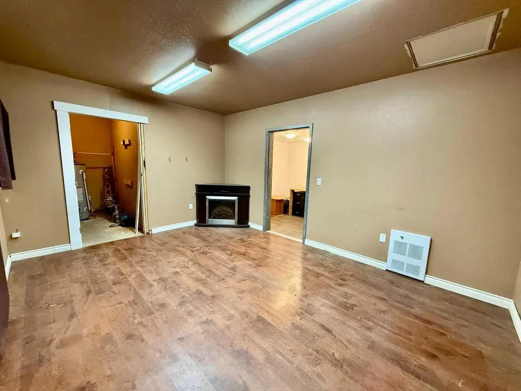 5114 43 Street Consort AB T0C 1B0