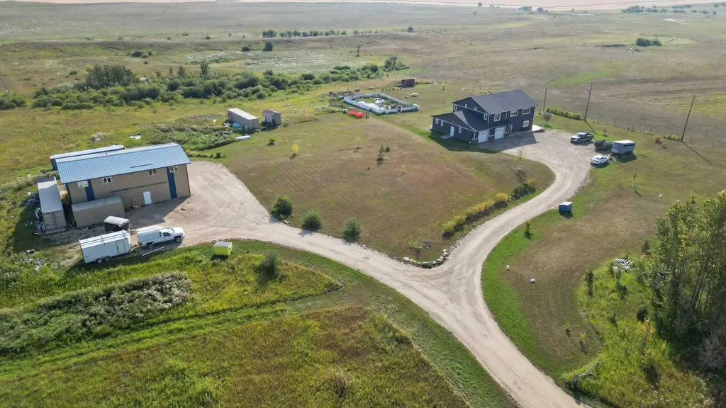 33257 10 Range Road Rural Mountain View County AB T4H 1J5