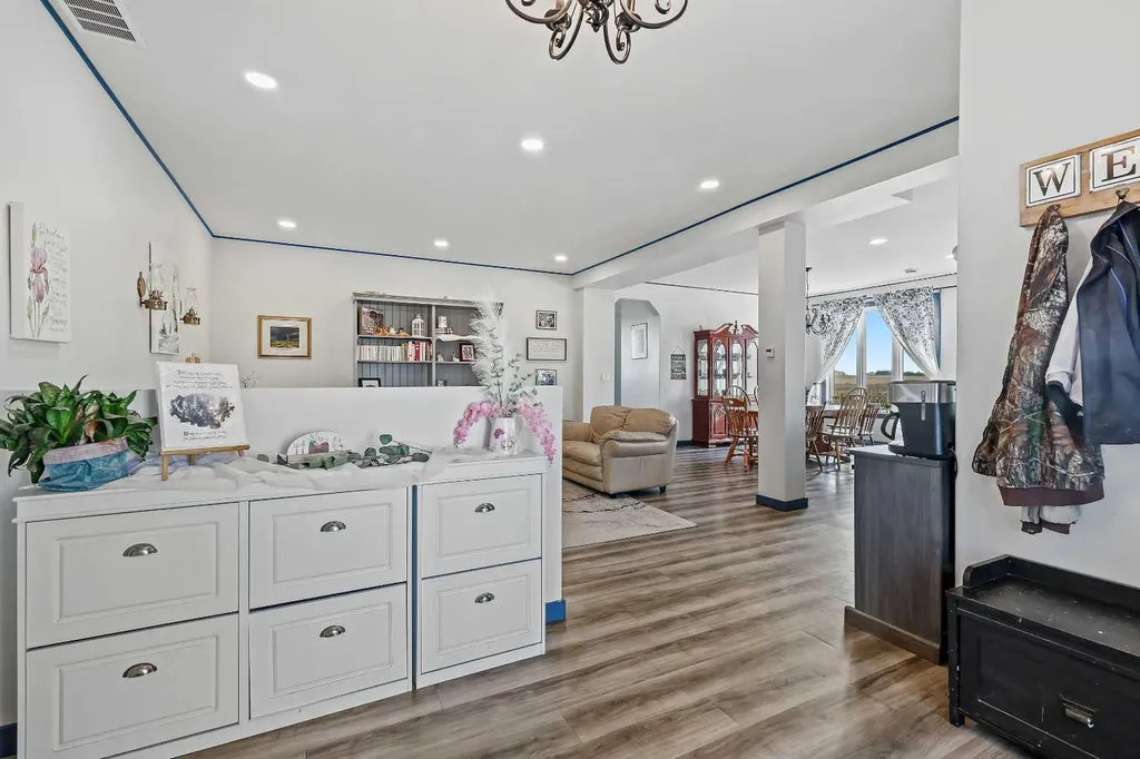 33257 10 Range Road Rural Mountain View County AB T4H 1J5