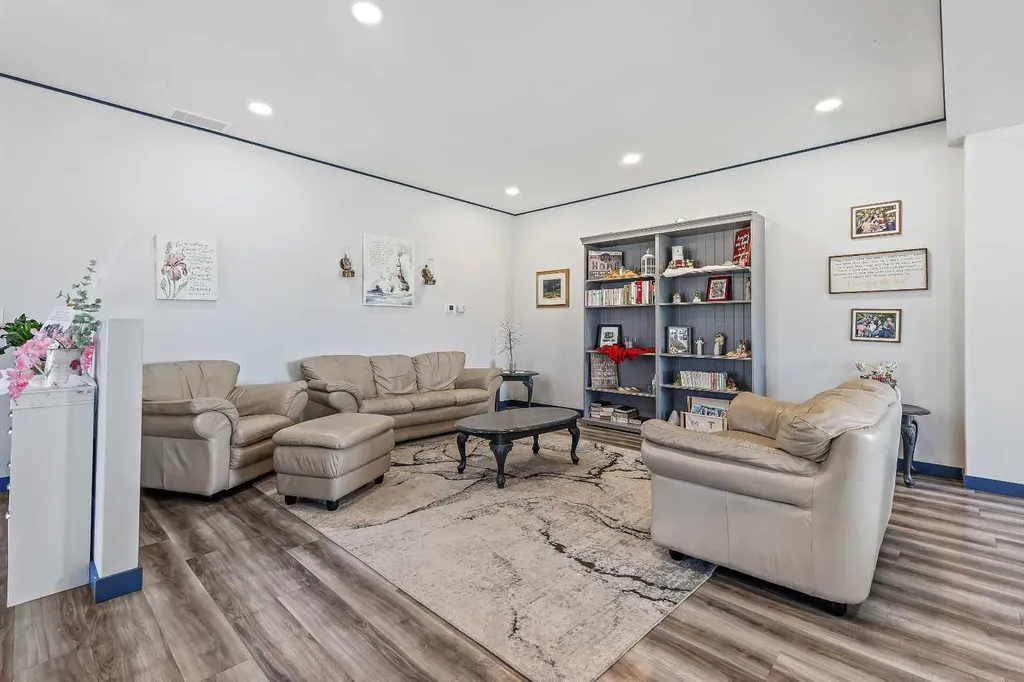 33257 10 Range Road Rural Mountain View County AB T4H 1J5