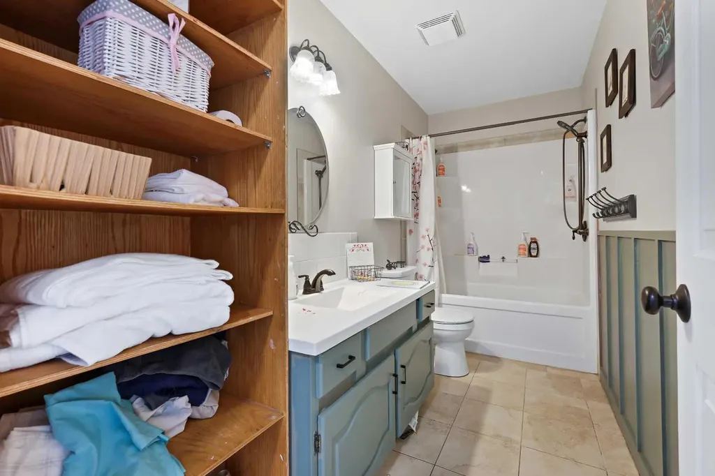 33257 10 Range Road Rural Mountain View County AB T4H 1J5