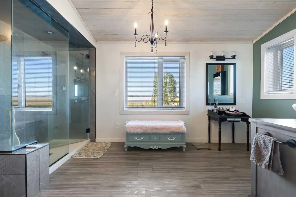 33257 10 Range Road Rural Mountain View County AB T4H 1J5