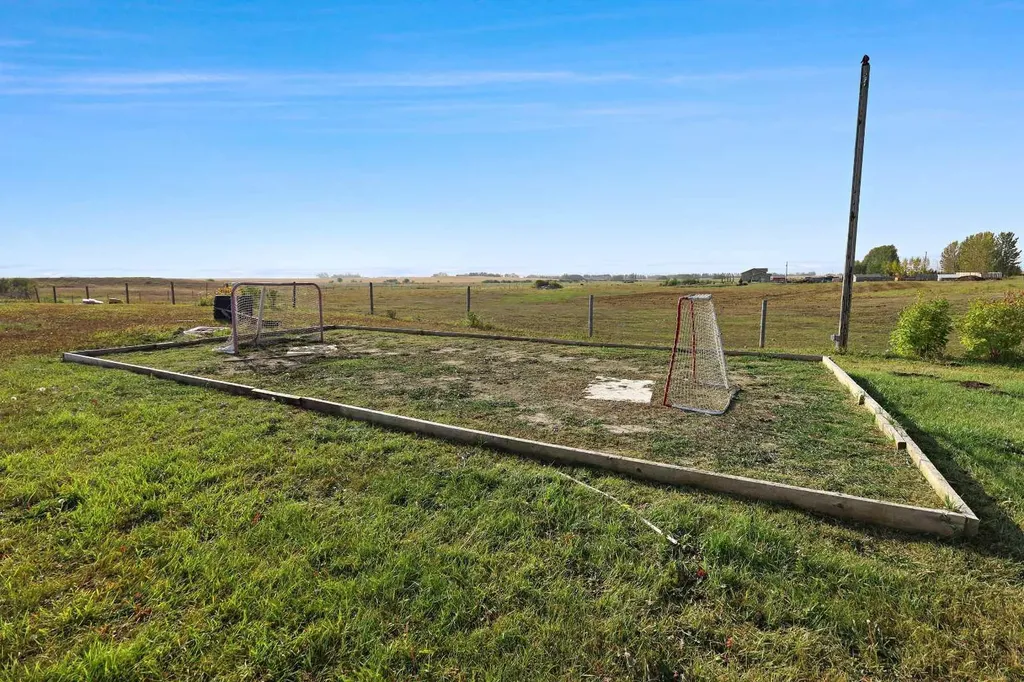 33257 10 Range Road Rural Mountain View County AB T4H 1J5