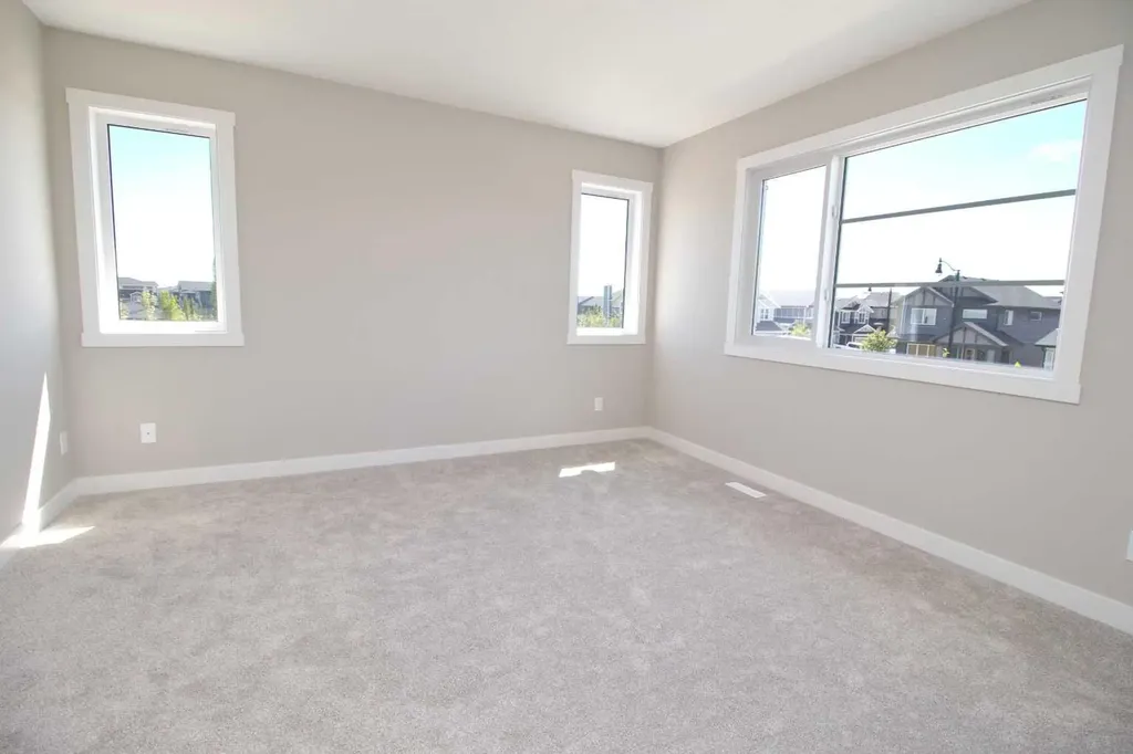 302 Sundown Road Cochrane AB T4C 3H2