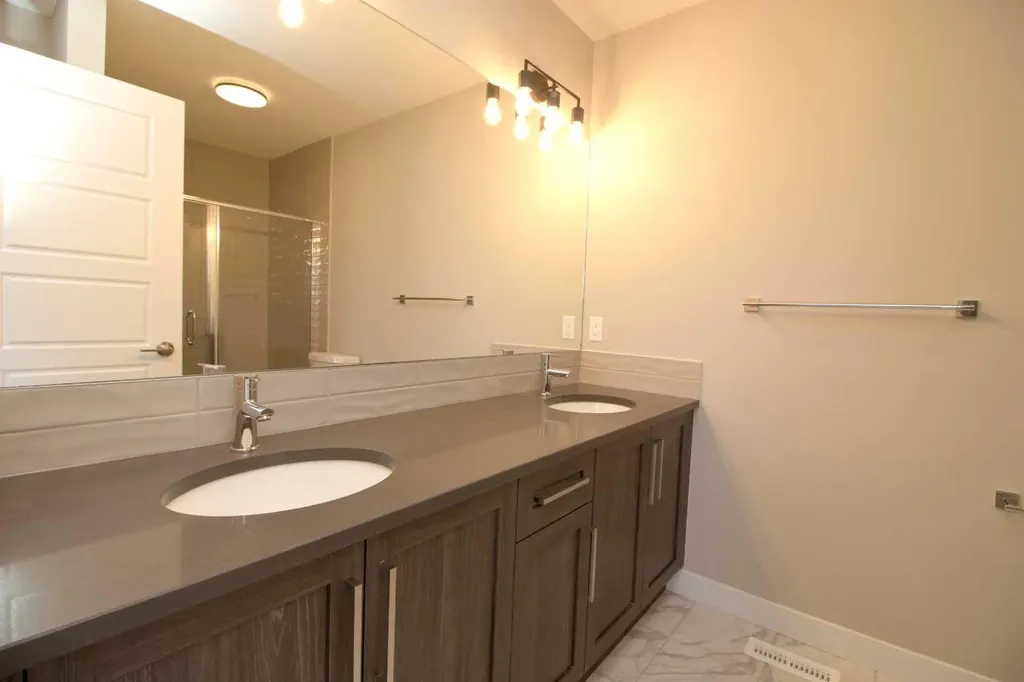 302 Sundown Road Cochrane AB T4C 3H2