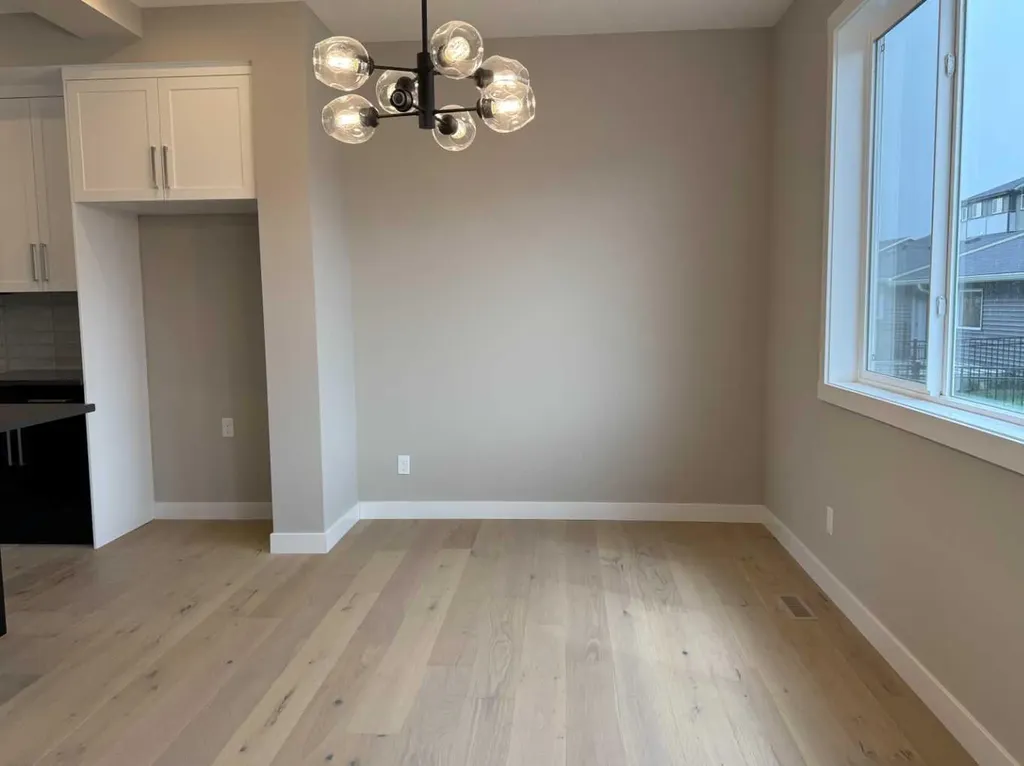 302 Sundown Road Cochrane AB T4C 3H2