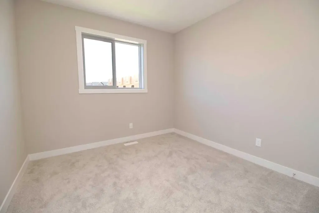 302 Sundown Road Cochrane AB T4C 3H2