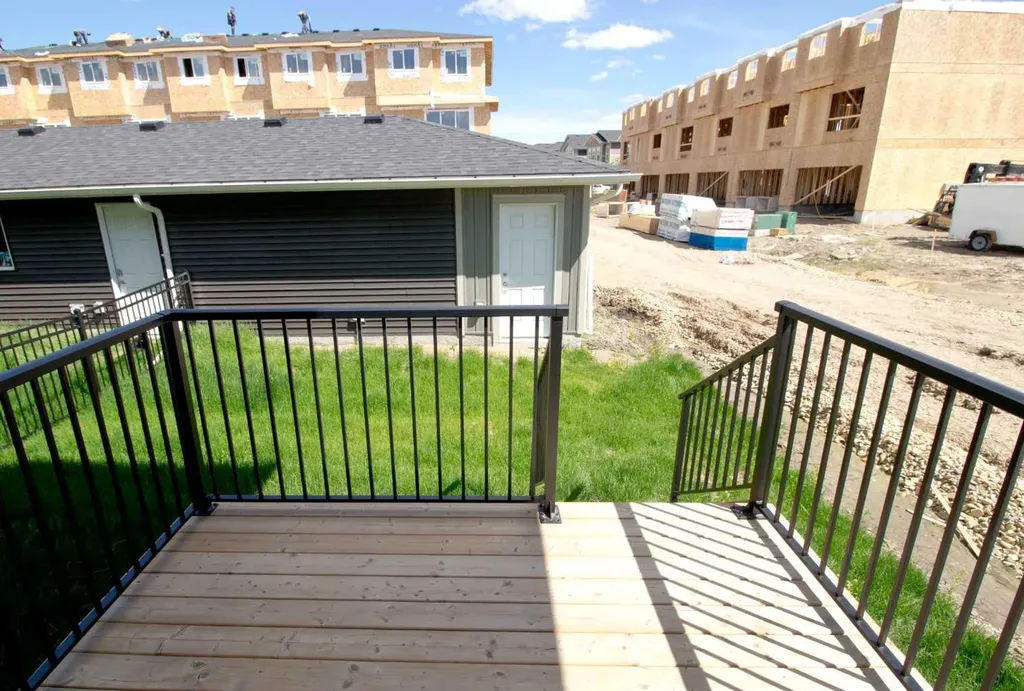 302 Sundown Road Cochrane AB T4C 3H2
