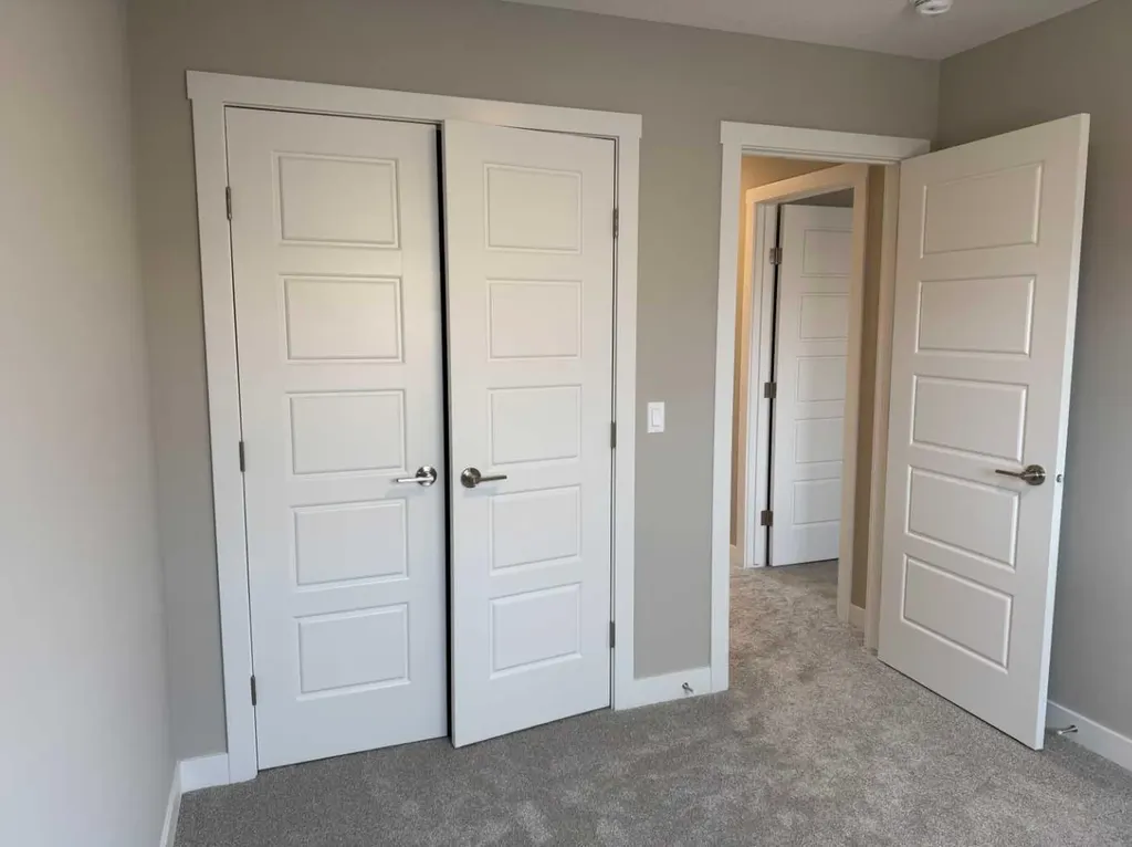 302 Sundown Road Cochrane AB T4C 3H2