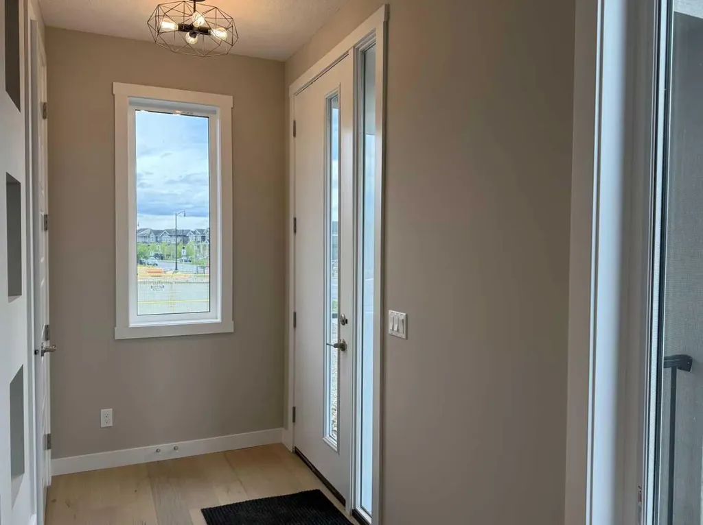 302 Sundown Road Cochrane AB T4C 3H2