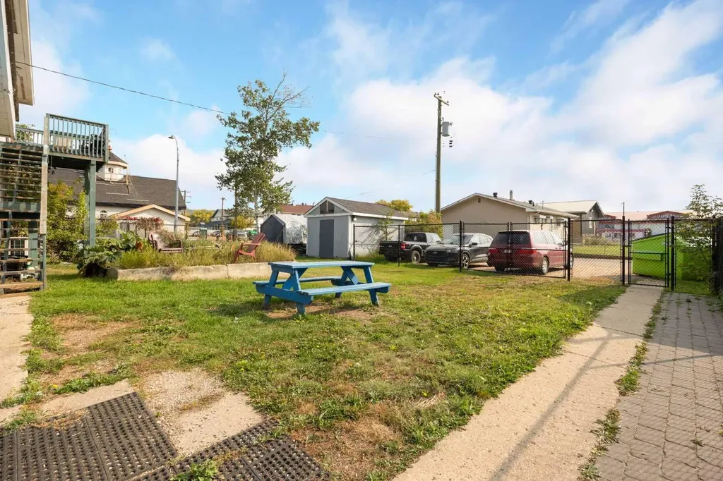 10015 Main Street Fort Mcmurray AB T9H2G4