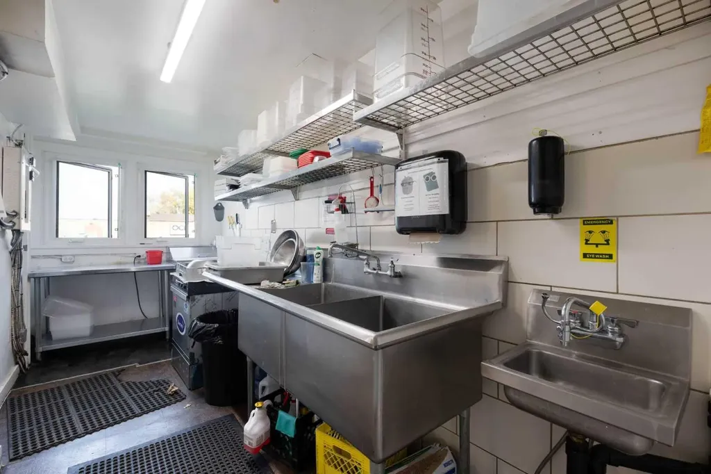 10015 Main Street Fort Mcmurray AB T9H2G4