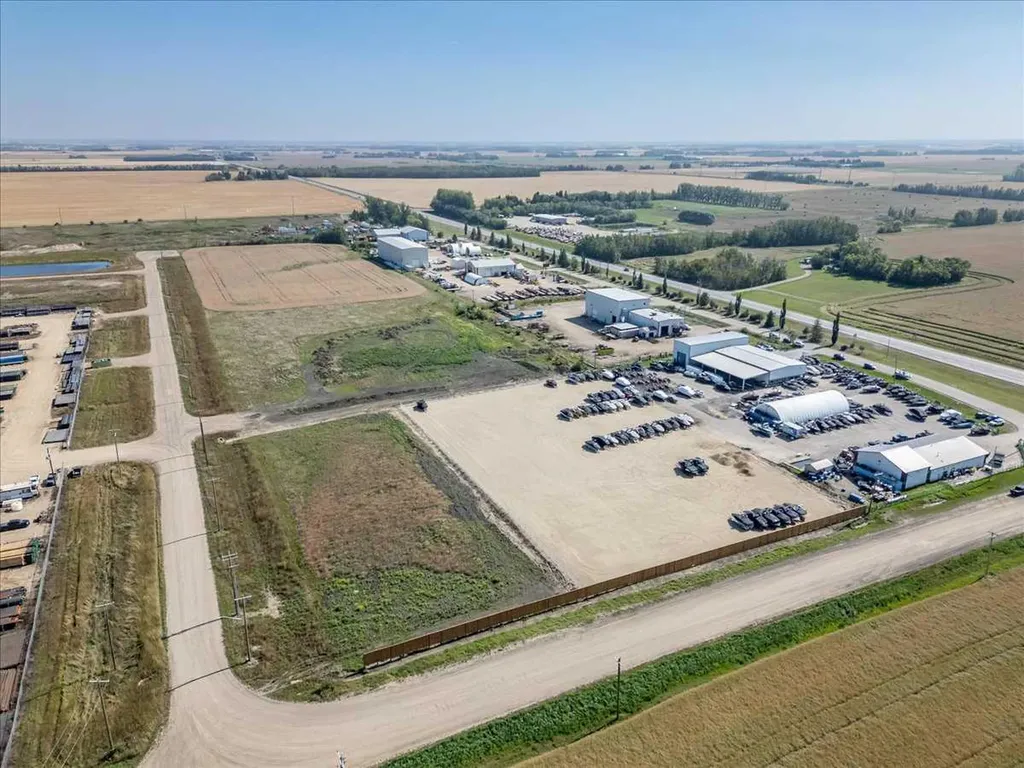 Lot 1, Block 1 Plan 1722074 Calmar AB T0C 0V0
