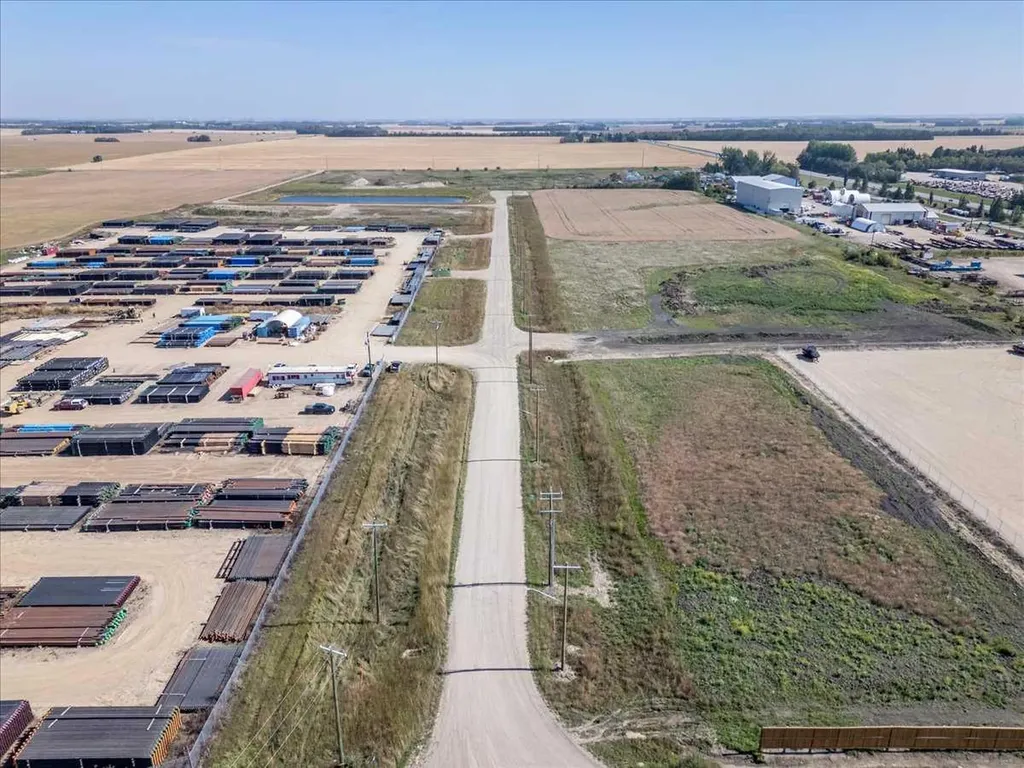 Lot 1, Block 1 Plan 1722074 Calmar AB T0C 0V0
