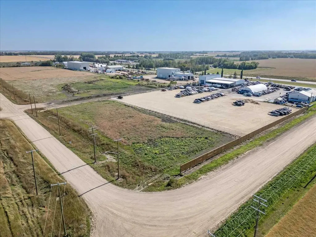 Lot 1, Block 1 Plan 1722074 Calmar AB T0C 0V0