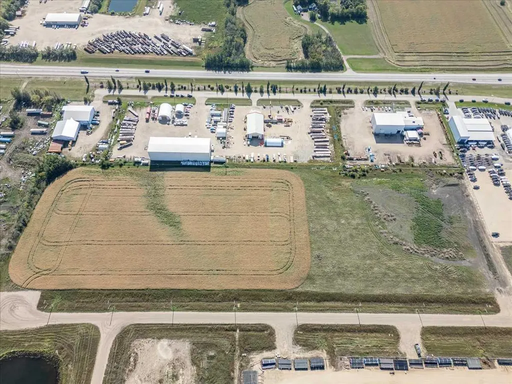 Lot 1, Block 1 Plan 1722074 Calmar AB T0C 0V0
