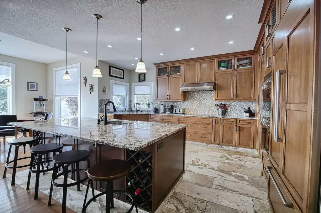 409 9 Street Beiseker AB T0M0G0