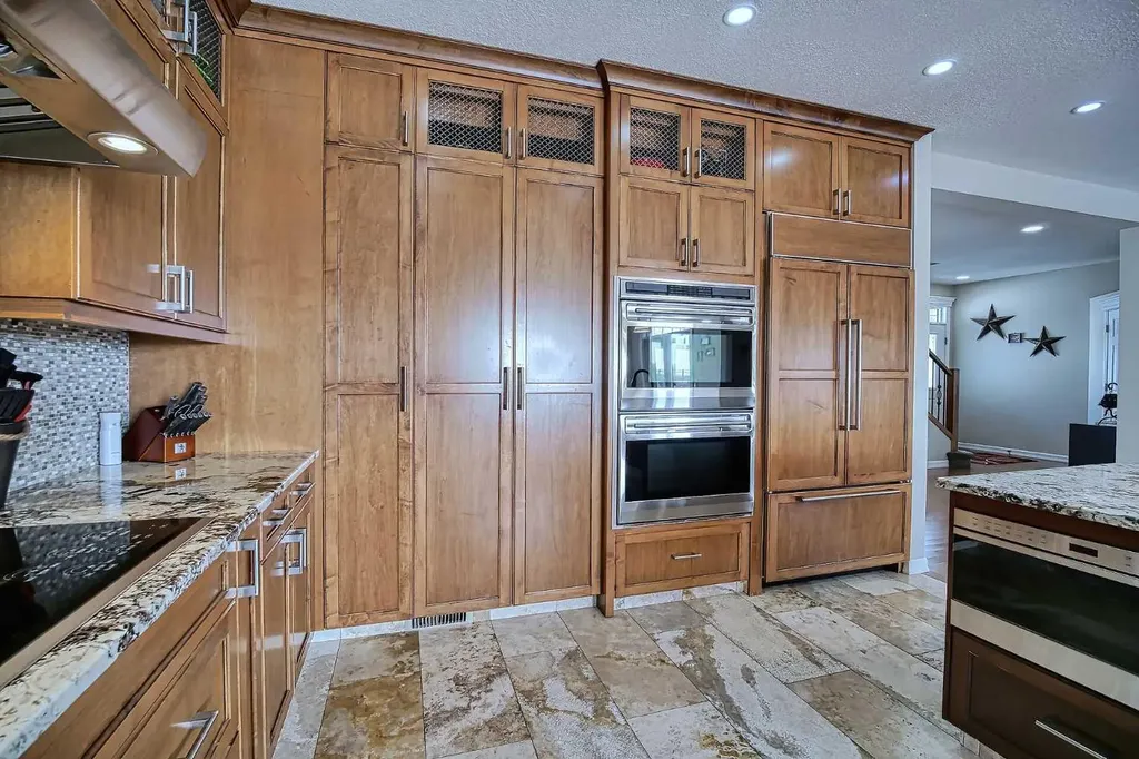 409 9 Street Beiseker AB T0M0G0