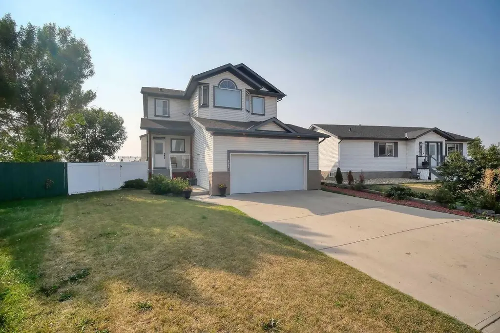 409 9 Street Beiseker AB T0M0G0