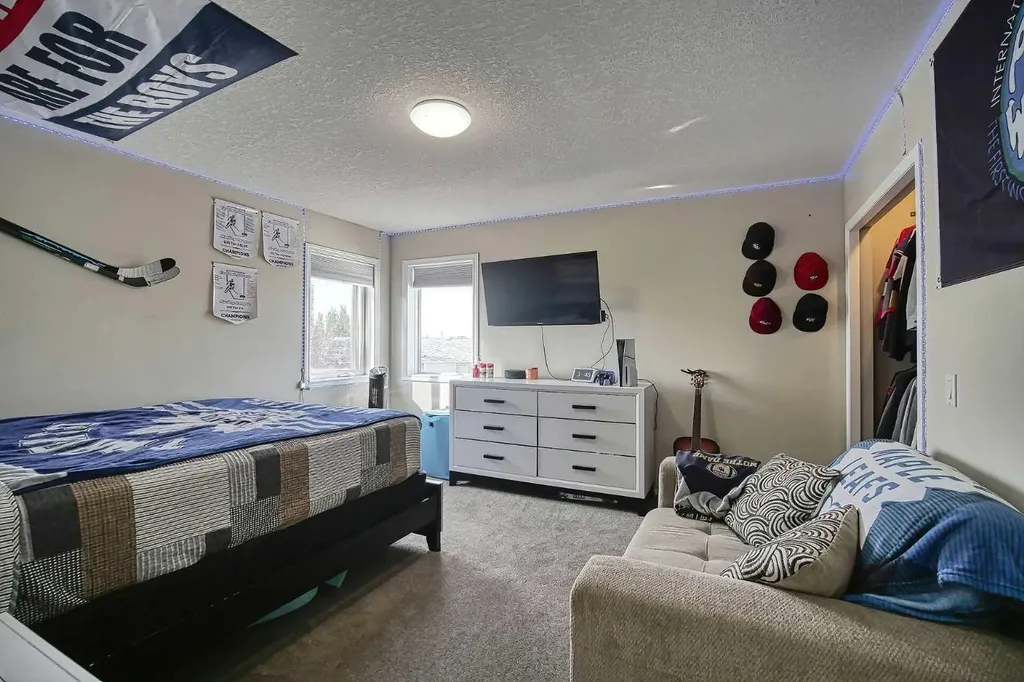 409 9 Street Beiseker AB T0M0G0