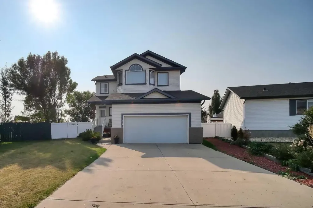 409 9 Street Beiseker AB T0M0G0