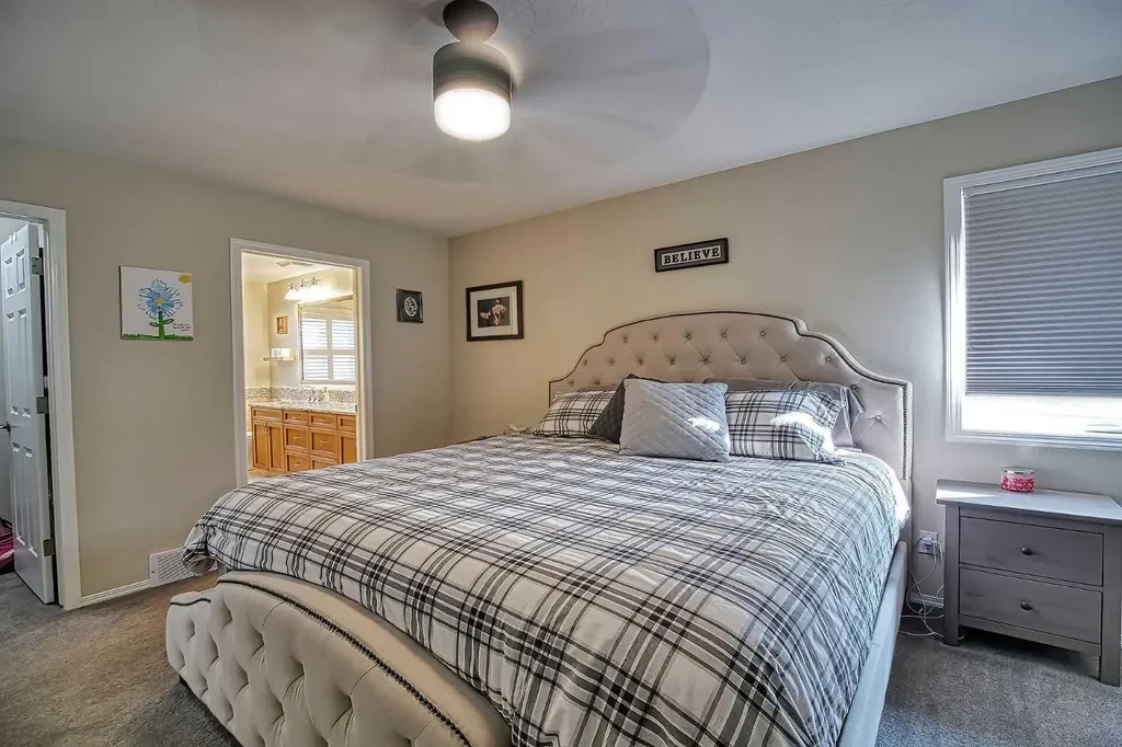 409 9 Street Beiseker AB T0M0G0