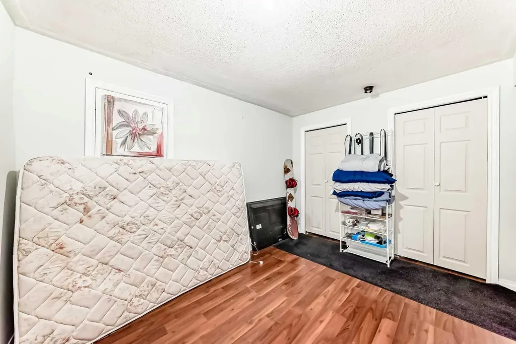 203 Penbrooke Close SE Calgary AB T2A 3N9