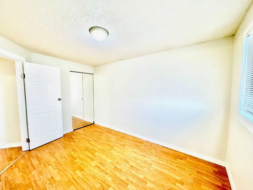 203 Penbrooke Close SE Calgary AB T2A 3N9