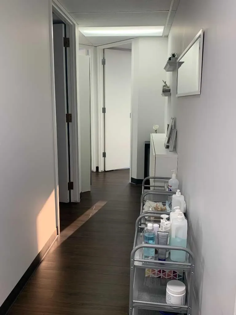 320 23 Avenue SW Calgary AB T2S 0J2