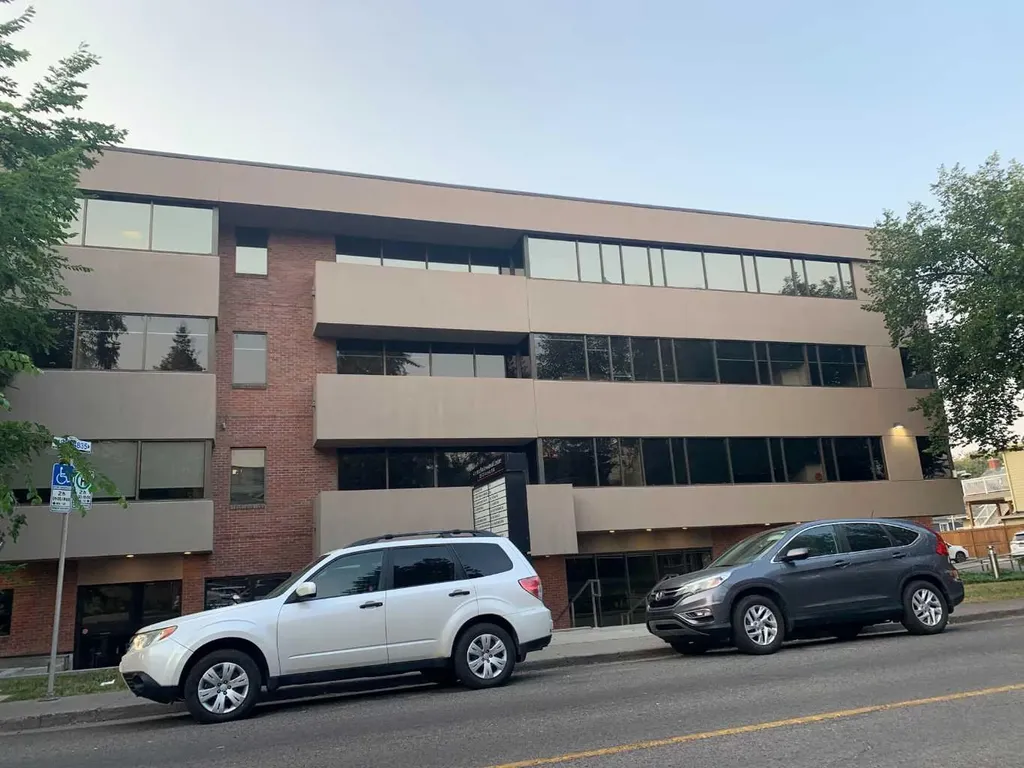 320 23 Avenue SW Calgary AB T2S 0J2
