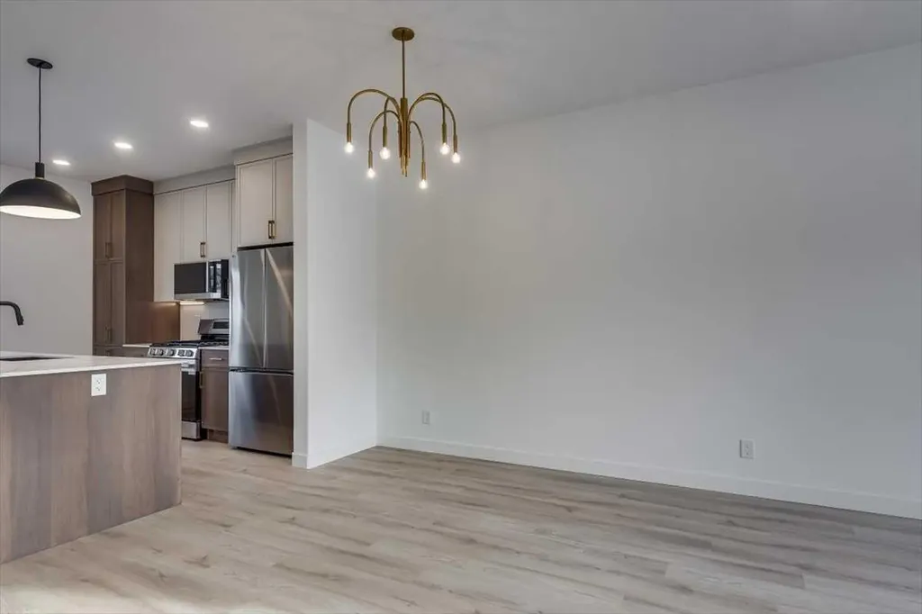36 Memorial Parkway Rural Red Deer County AB T4E 3B7