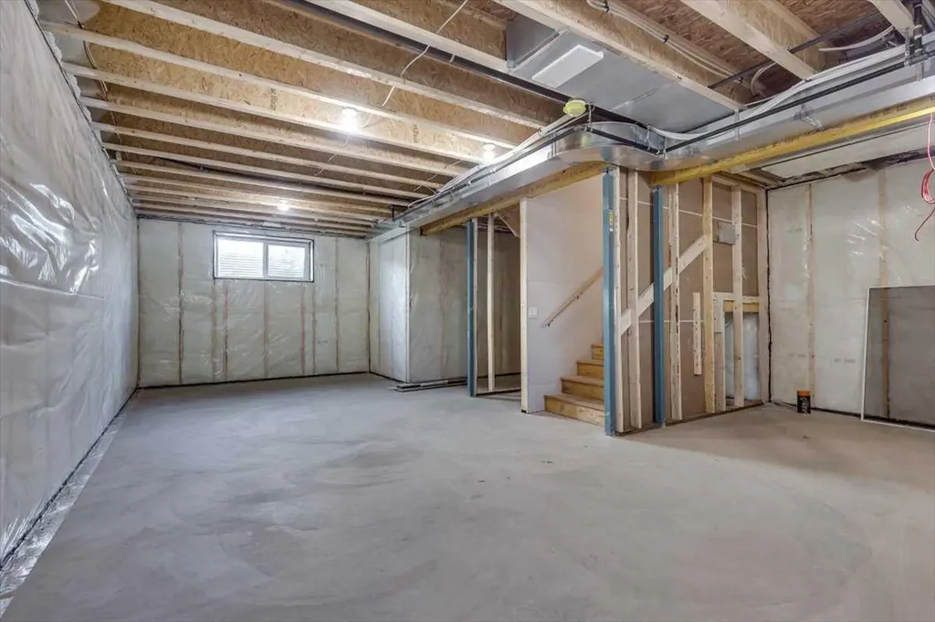 36 Memorial Parkway Rural Red Deer County AB T4E 3B7