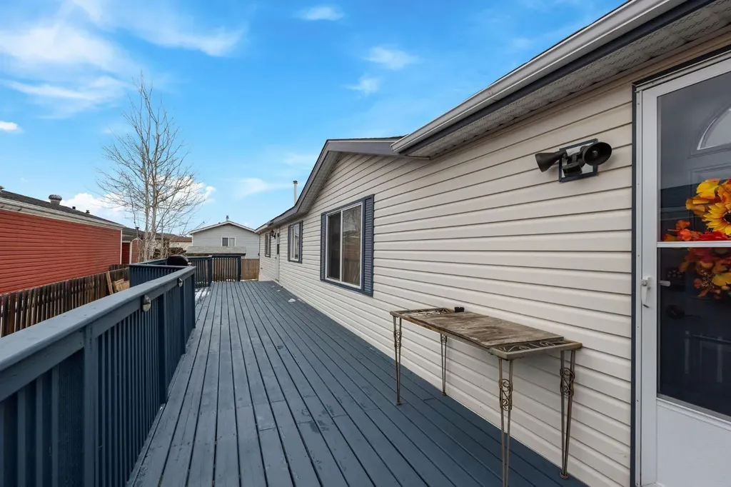 240 Palomino Close Fort Mcmurray AB T9H 5M2